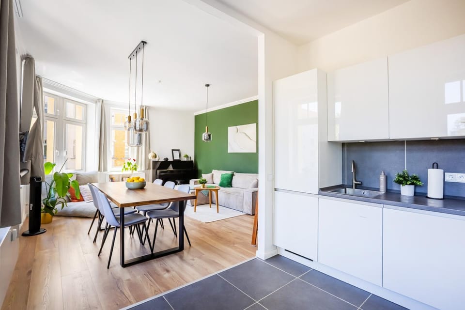 Living room, Dining area, kitchen