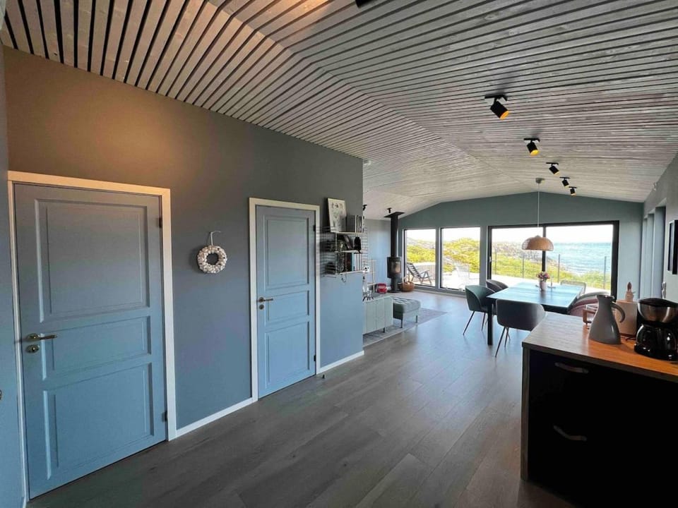 Vika Coastal Retreat, Ocean View and Private Location House in Trondelag