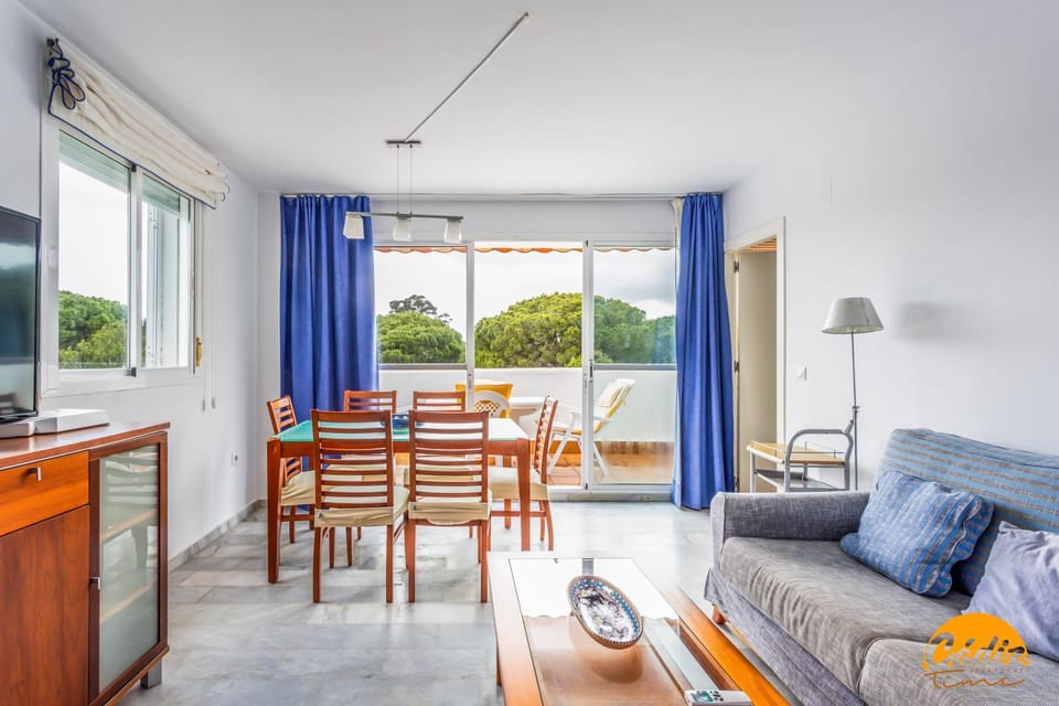 TV and multimedia, Balcony/Terrace, Living room, Dining area, heating, air conditioner
