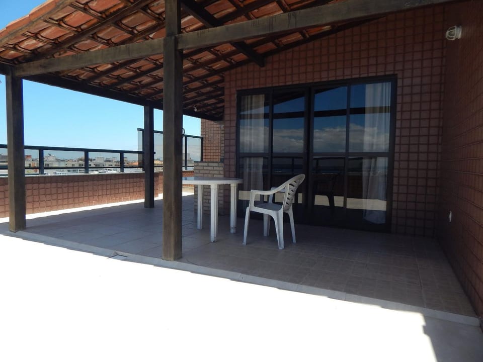 Cobertura Triplex com vista cinematográfica na feirinha e com churrasqueira Apartment in Cabo Frio