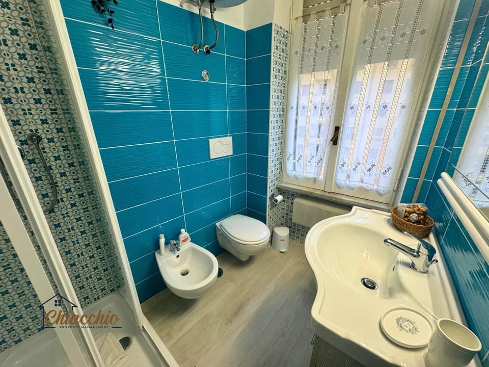 Shower, Toilet, Bathroom, bidet