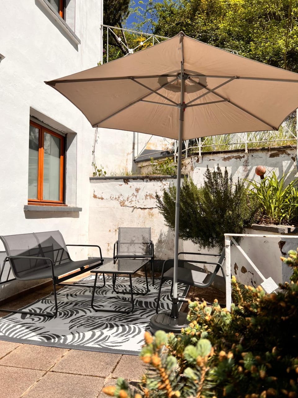 Property building, Patio, Living room