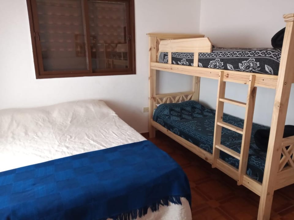 Los Fresnos House in Buenos Aires Province