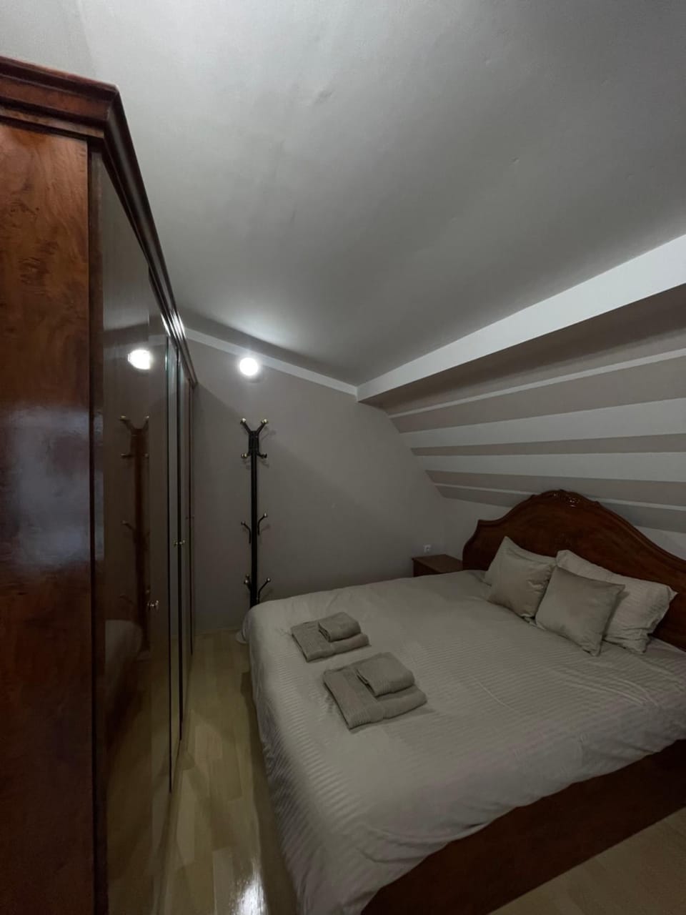 Bed, Bedroom, wardrobe