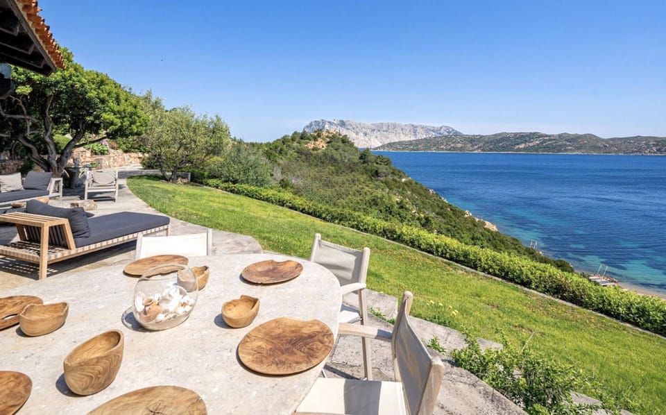 Natural landscape, Garden, Garden, Dining area, Sea view