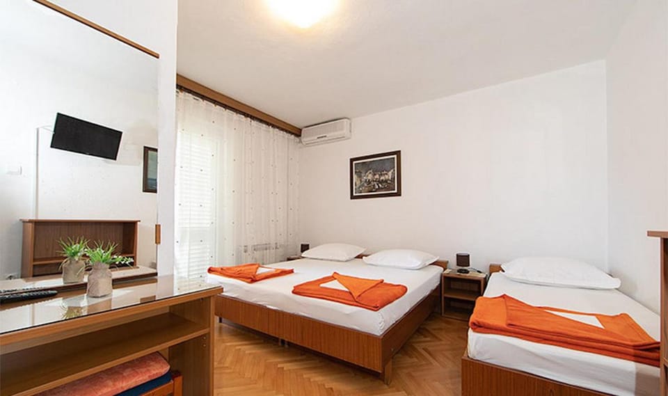 Apartmani Tučepi 1 Apartment in Tučepi