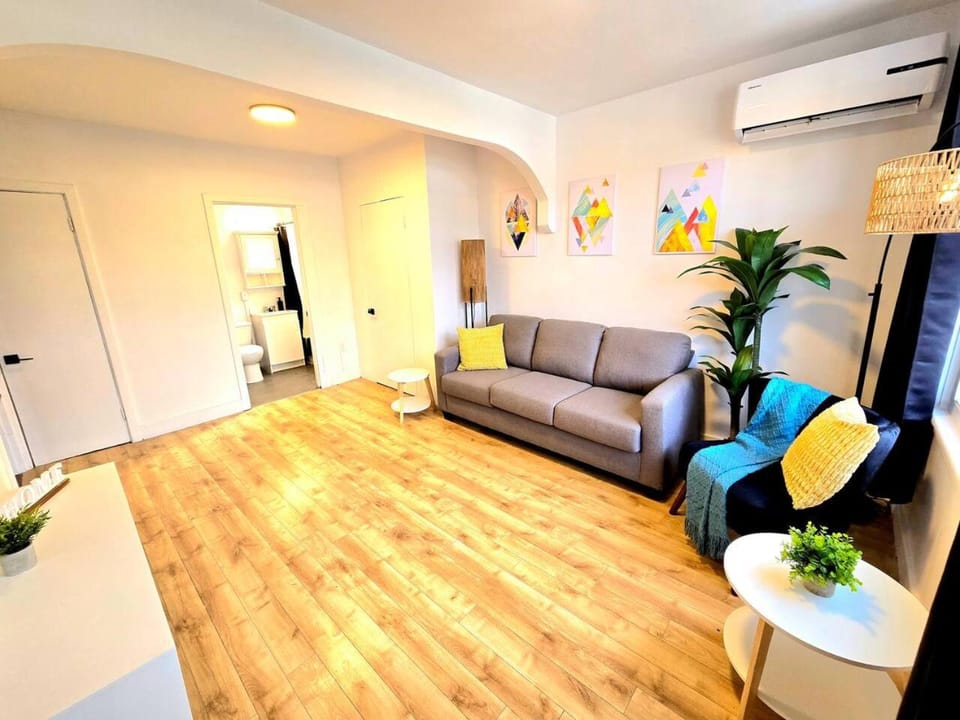 Vieux Limoilou 1BR Near Old Quebec & Maizerets Apartment in Quebec City