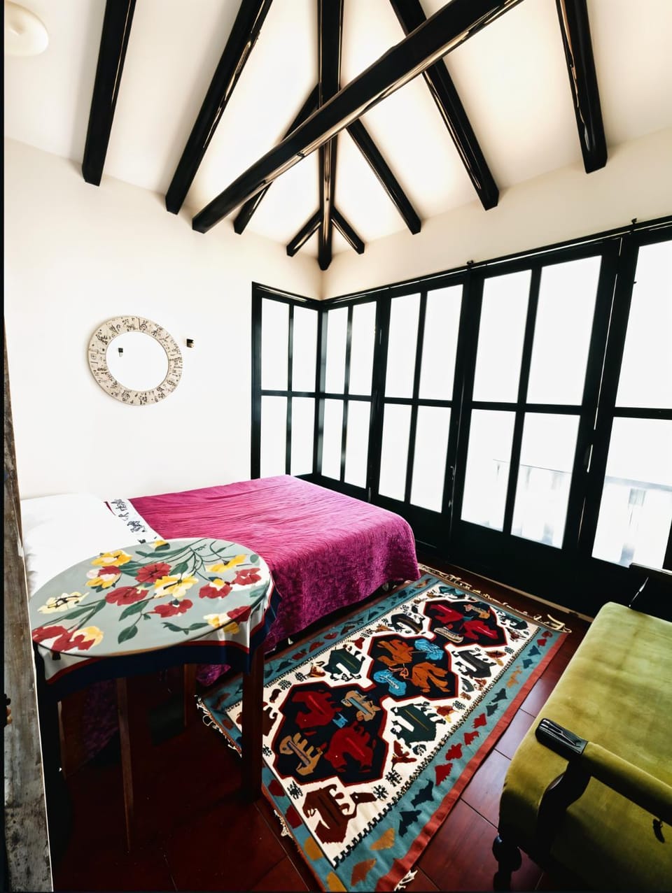 Bed, Photo of the whole room