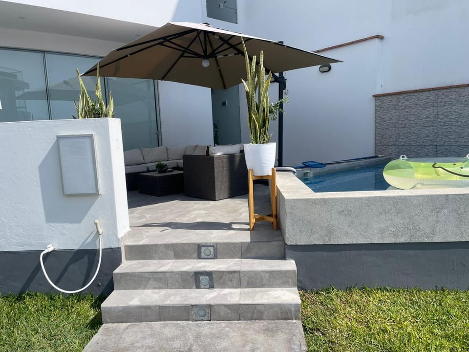 Hermosa casa de playa Asia House in Asia