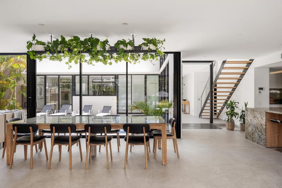 Luxury Retreat with Private Beach & Jetty House in Noosa Heads
