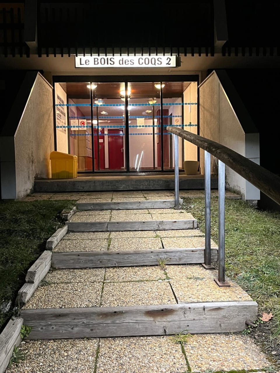 Property building, Facade/entrance