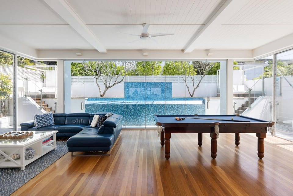 The Beach Shack: Getaway on Sunshine Beach House in Noosa Heads