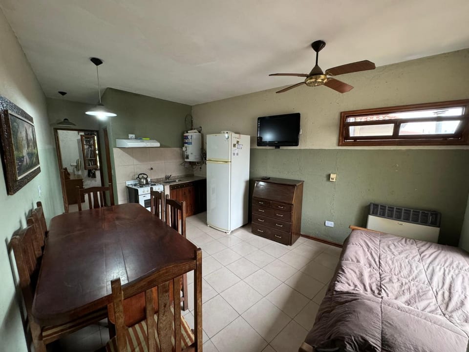 TV and multimedia, Kitchen or kitchenette, Living room
