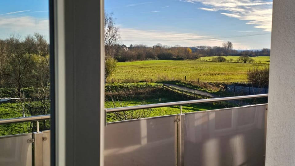View (from property/room), Balcony/Terrace, Garden view