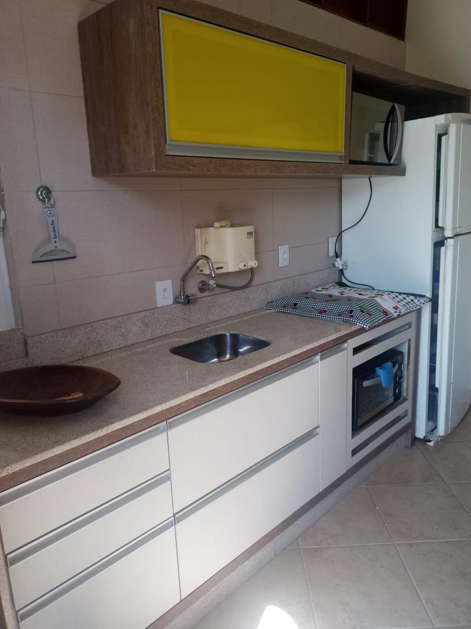Apto com 2 dorm e churrasqueira a carvao Apartment in Laguna