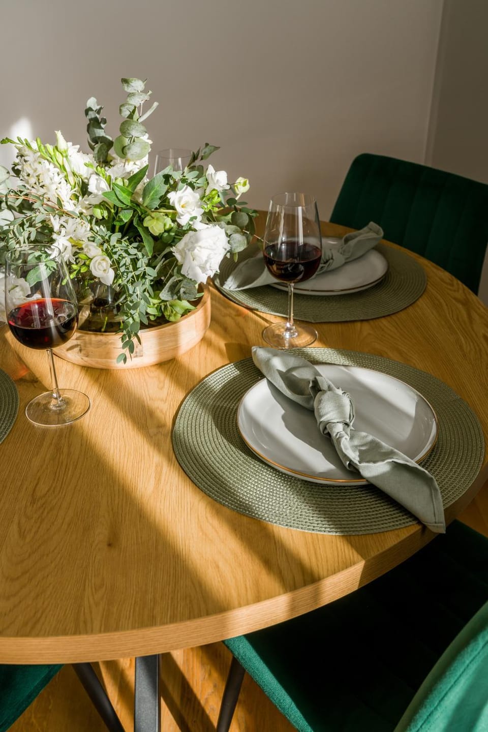 Food and drinks, Dining area, Food, Drinks