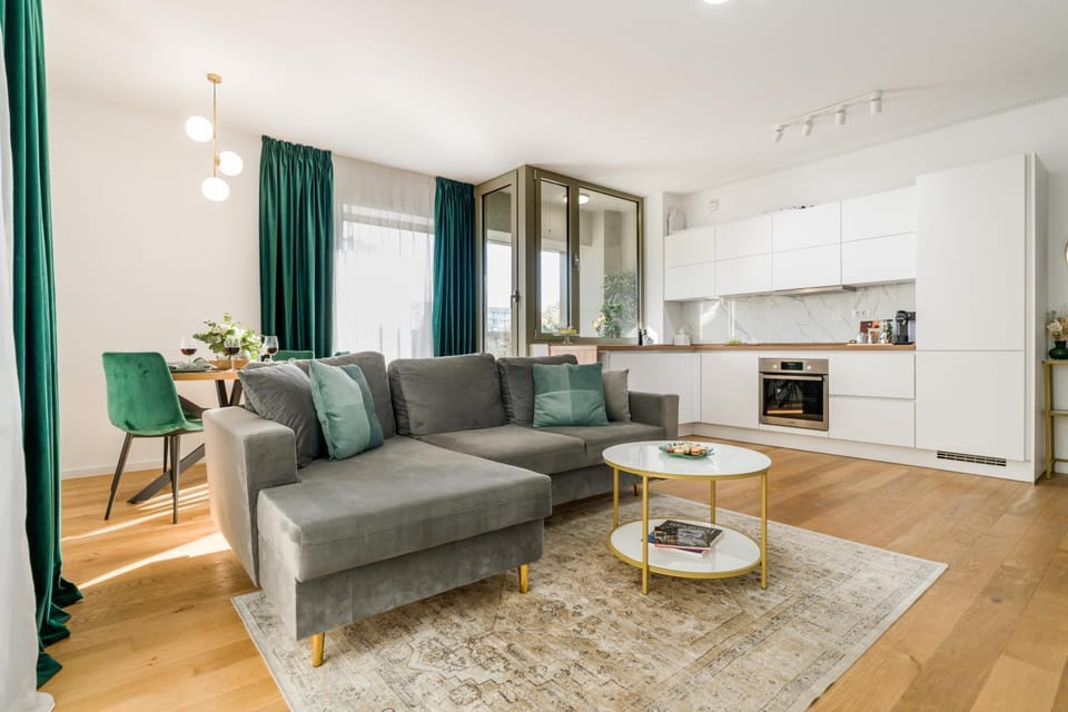 Living room, Seating area, Dining area, oven, stove
