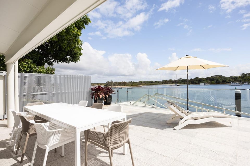 The River Rest - Noosa Jetty Stay House in Noosa Heads