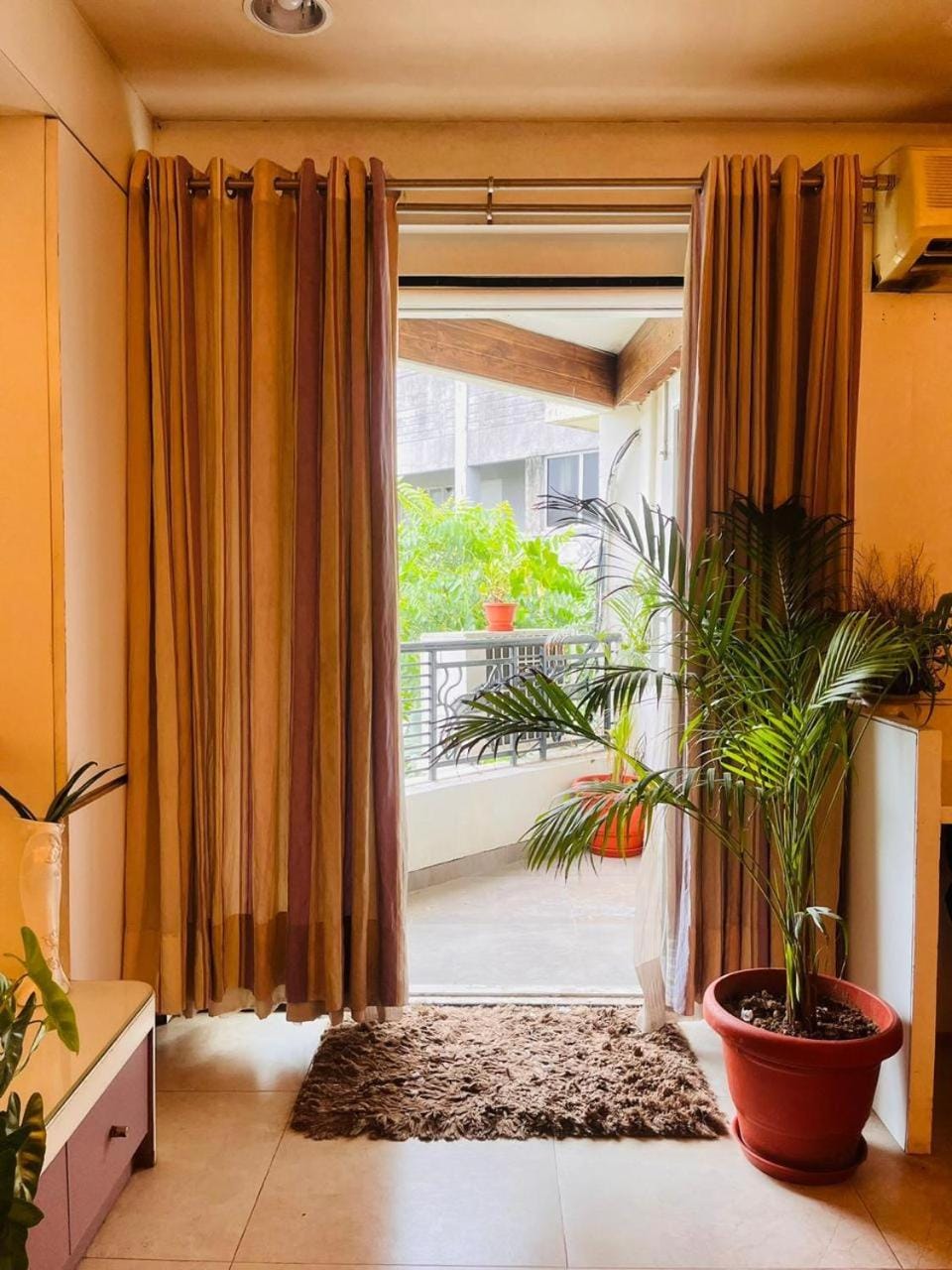 Balcony/Terrace, Garden view