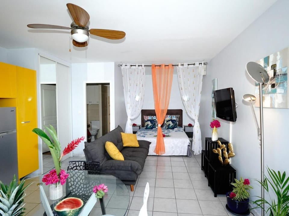 Communal lounge/ TV room, Bedroom