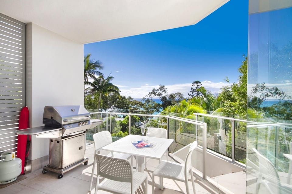 Little Cove Apt, Spectacular View, Pool Apartment in Noosa Heads