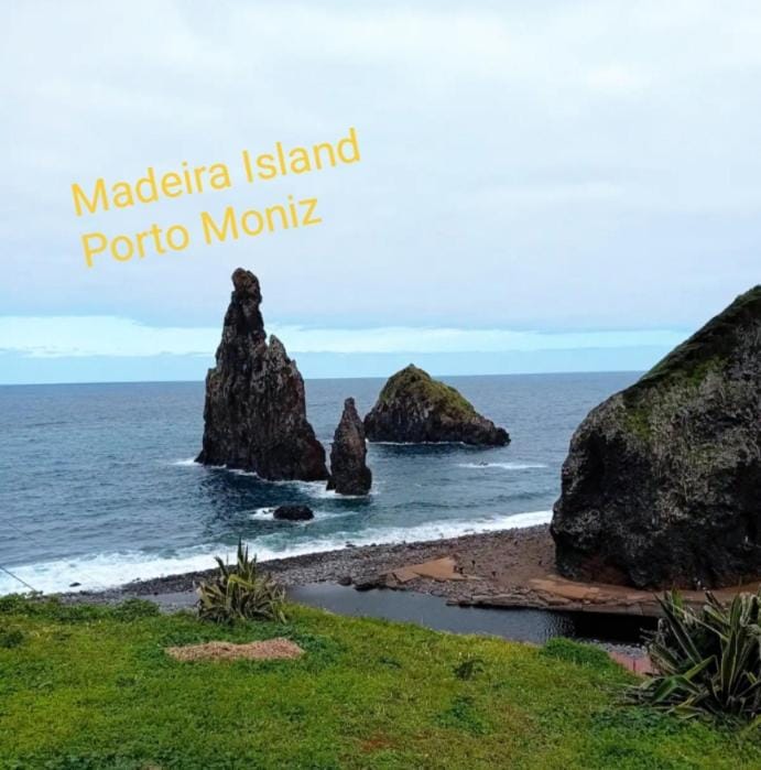 Village Sea House - Porto Moniz Apartment in Madeira District