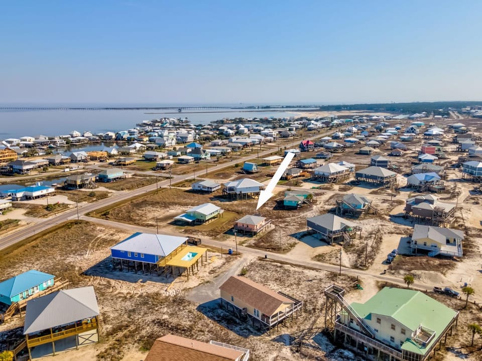 A Pelicans Retreat House in Dauphin Island
