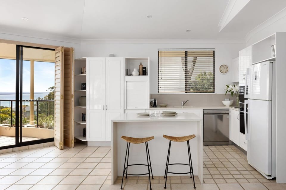 Penthouse with Incredible Views & Pool Apartment in Noosa Heads