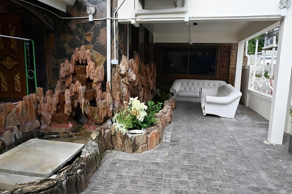 Patio, Day, Garden, Balcony/Terrace, Living room, Seating area