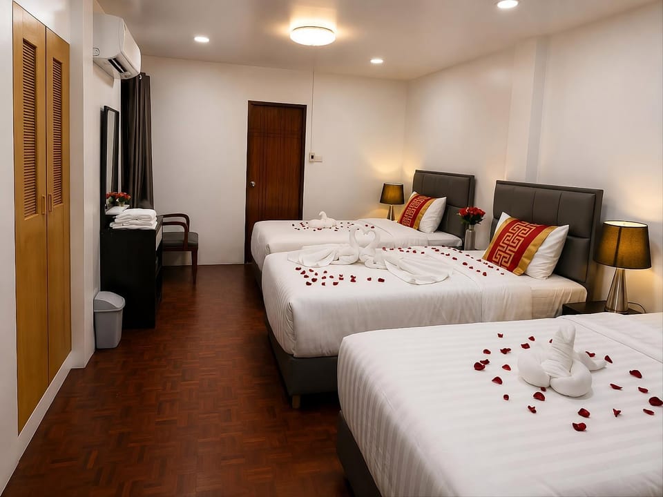 Bed, Photo of the whole room, Bedroom, towels, wardrobe