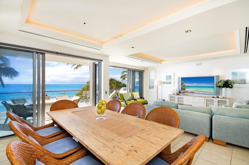The Breakers 4 Oceanfront Bliss Apartment in Noosa Heads