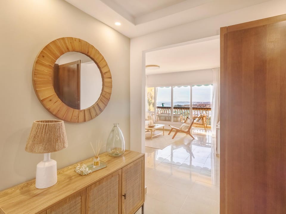 Living room, Lobby or reception, wardrobe