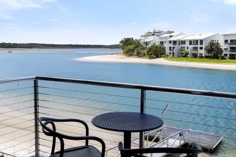Driftwood 6 Private Beach Stay Apartment in Noosa Heads