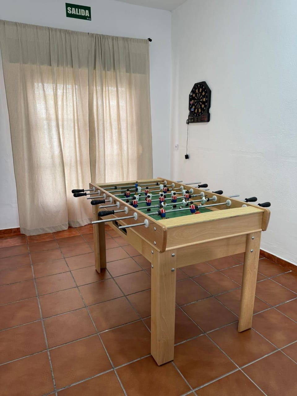 Darts, Game Room, Game Room