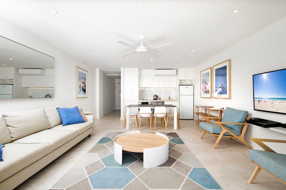 Fairshore 15 Noosa Main Beach Stay Apartment in Noosa Heads