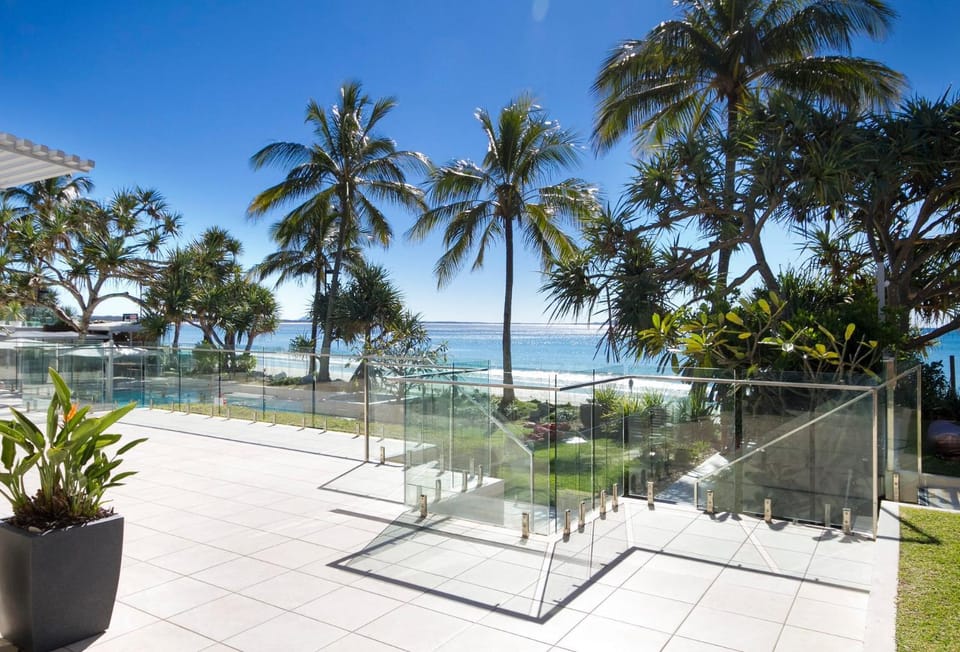 Fairshore 15 Noosa Main Beach Stay Apartment in Noosa Heads