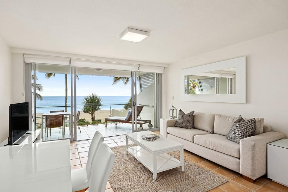 Fairshore 28 Beachfront Escape Apartment in Noosa Heads