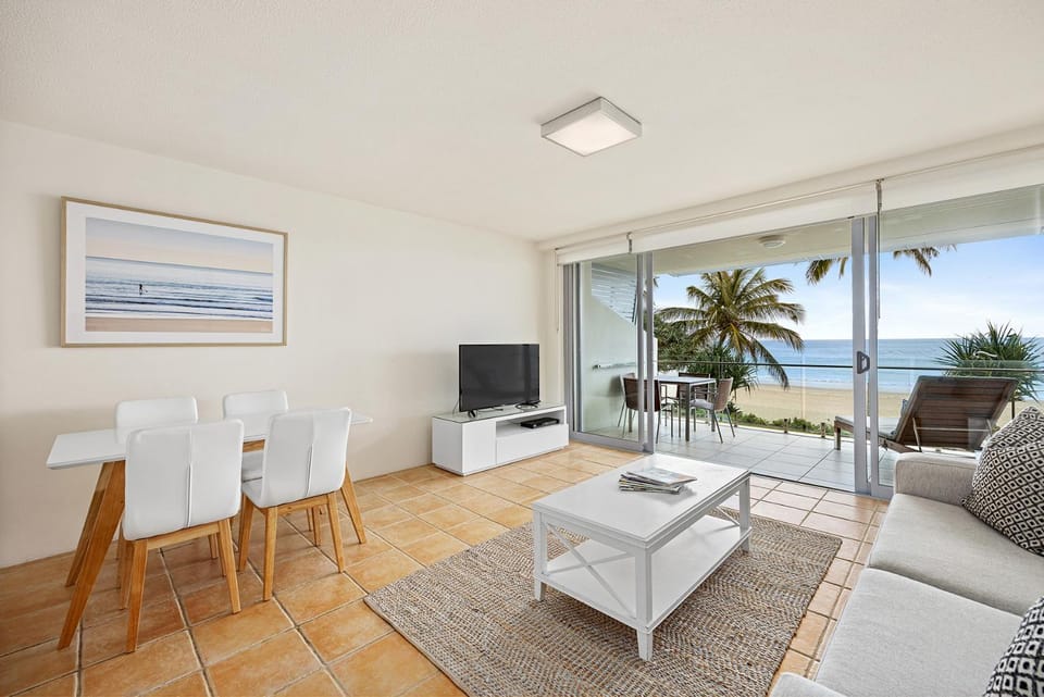 Fairshore 28 Beachfront Escape Apartment in Noosa Heads
