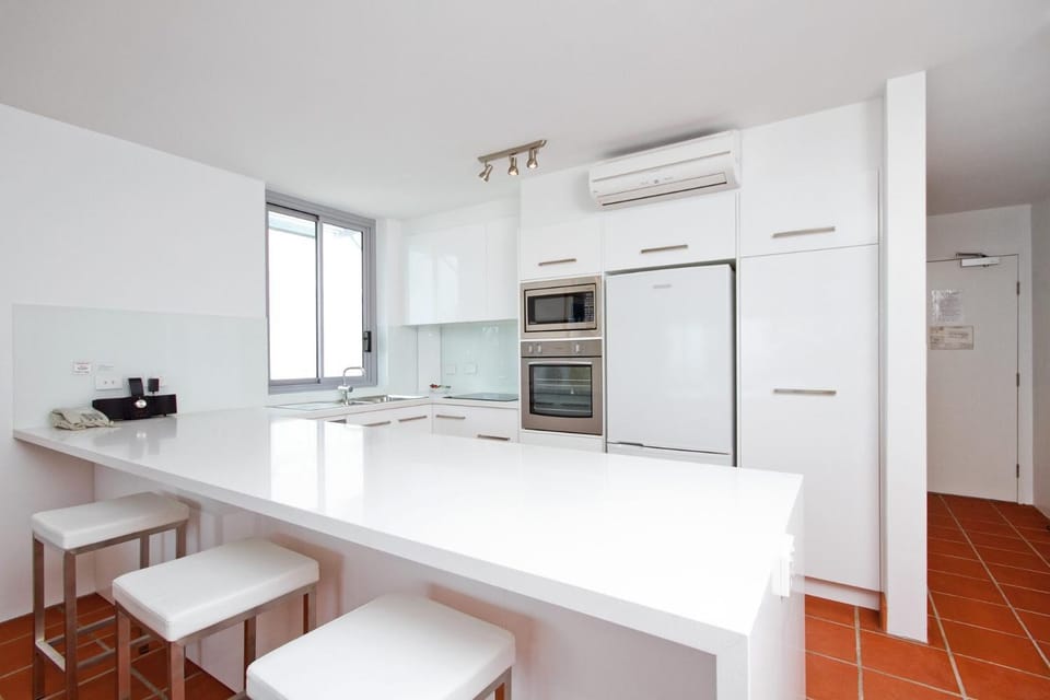 Fairshore 38 Beachfront Balcony Apartment in Noosa Heads