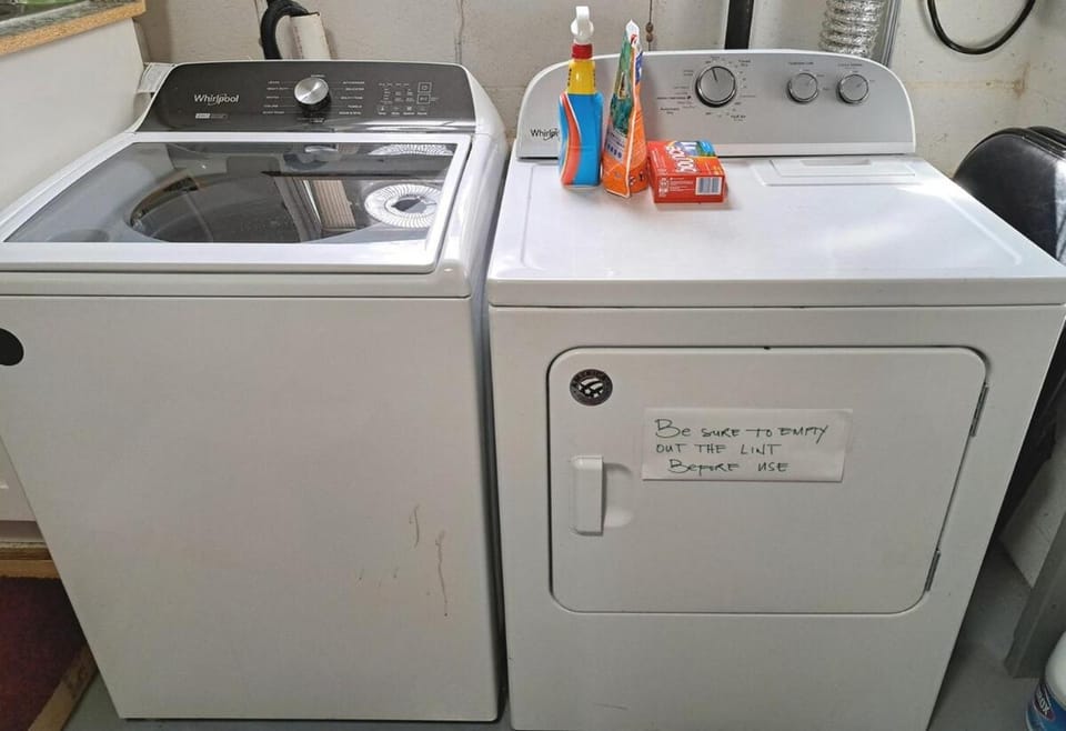 Quiet and Smoke FREE private suite Apartment in Charlotte