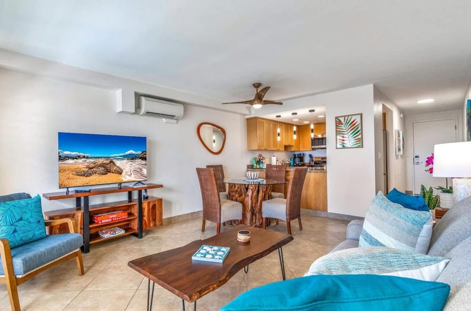 Stylish Hawaiian Tropical Oceanview Vistas Apartment in Wailea