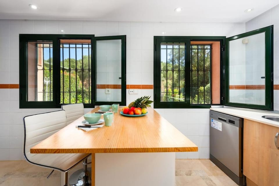 Chalet Sotogrande - Valderrama Golf House in Andalusia