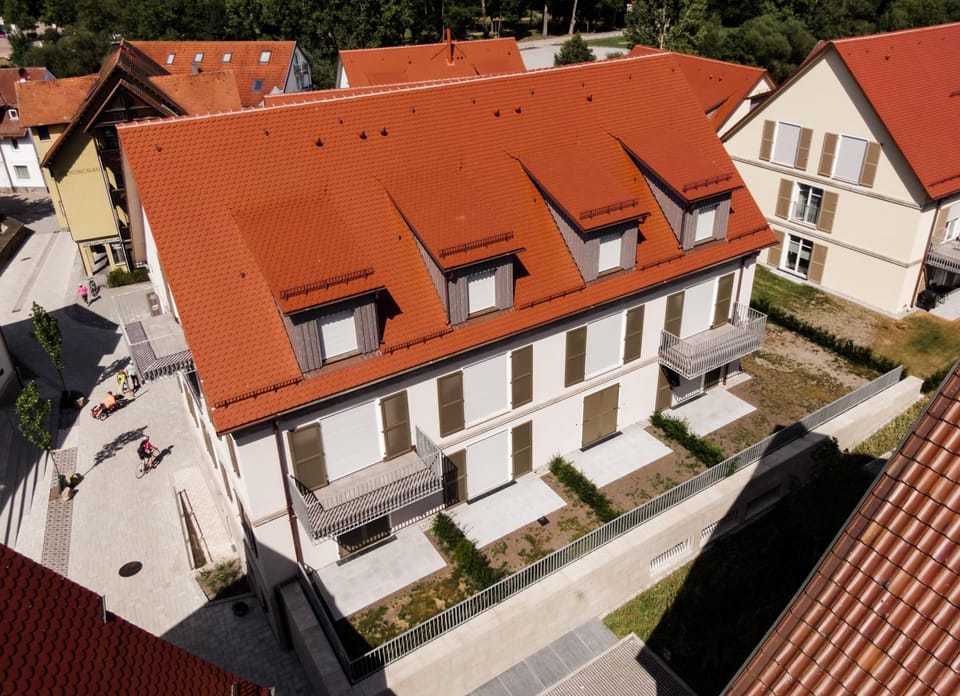 Property building, Location