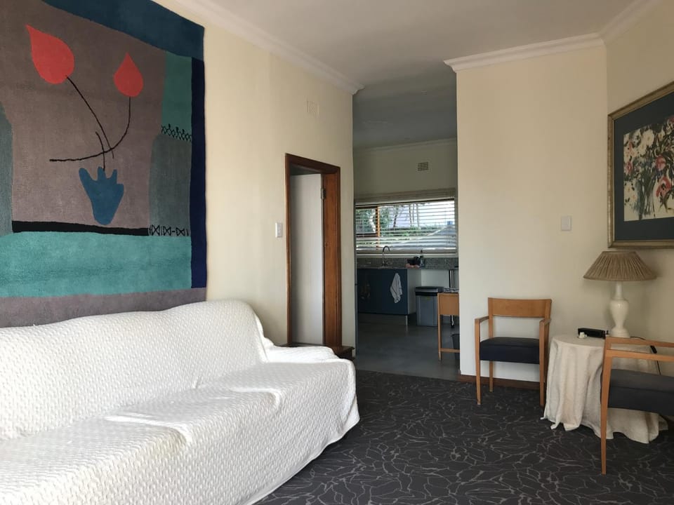 Tolbos Grand Apartment in Cape Town