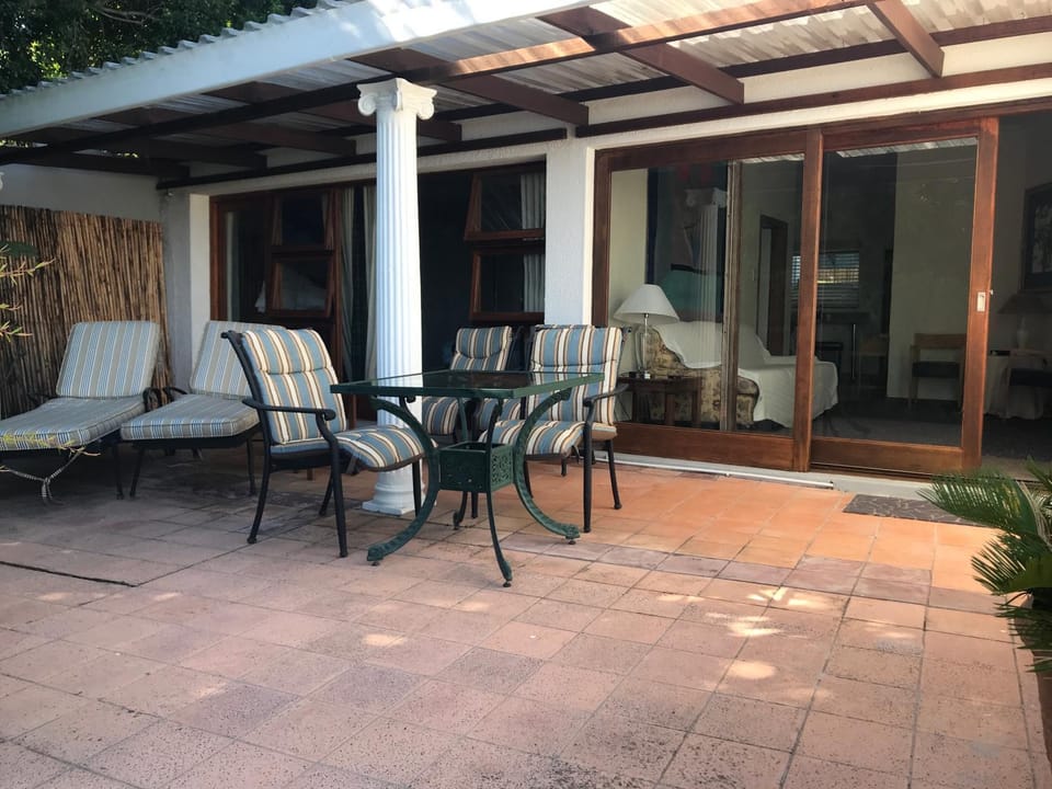 Tolbos Grand Apartment in Cape Town