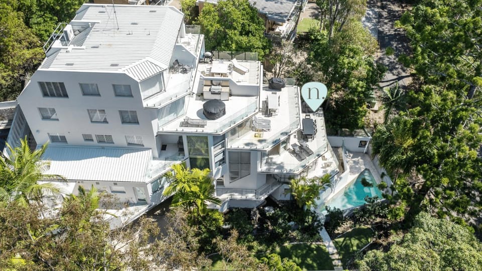 Kareka, Little Cove Serenity with Pool Apartment in Noosa Heads