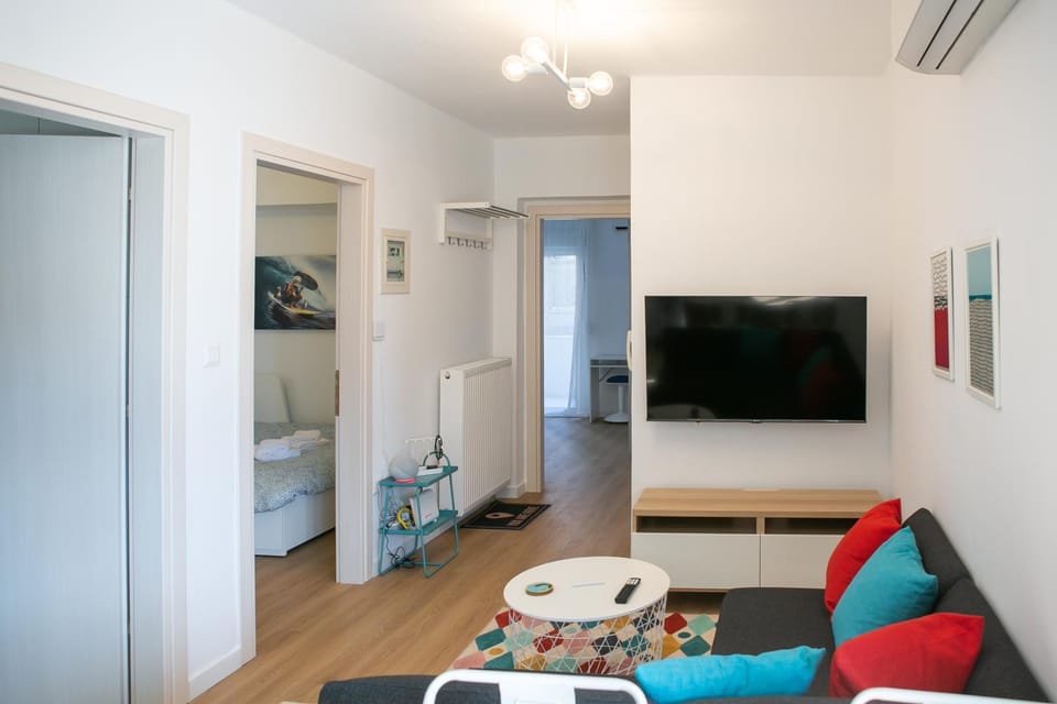 TV and multimedia, Living room, Photo of the whole room, Seating area