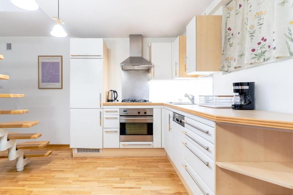 Warsaw Concierge Podwale Apartment in Warsaw