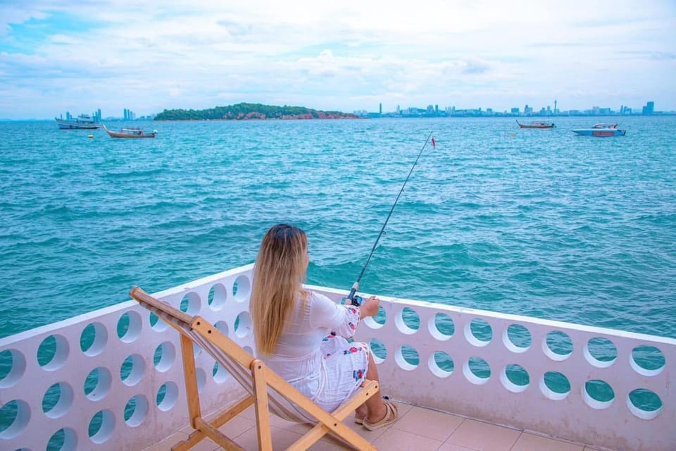 บ้านทะเลสวย เกาะล้าน Resort in Chon Buri Changwat
