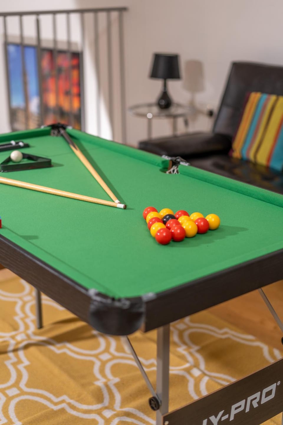 Luxury 5-Bed Penthouse with Free Parking & Views Apartment in Belfast